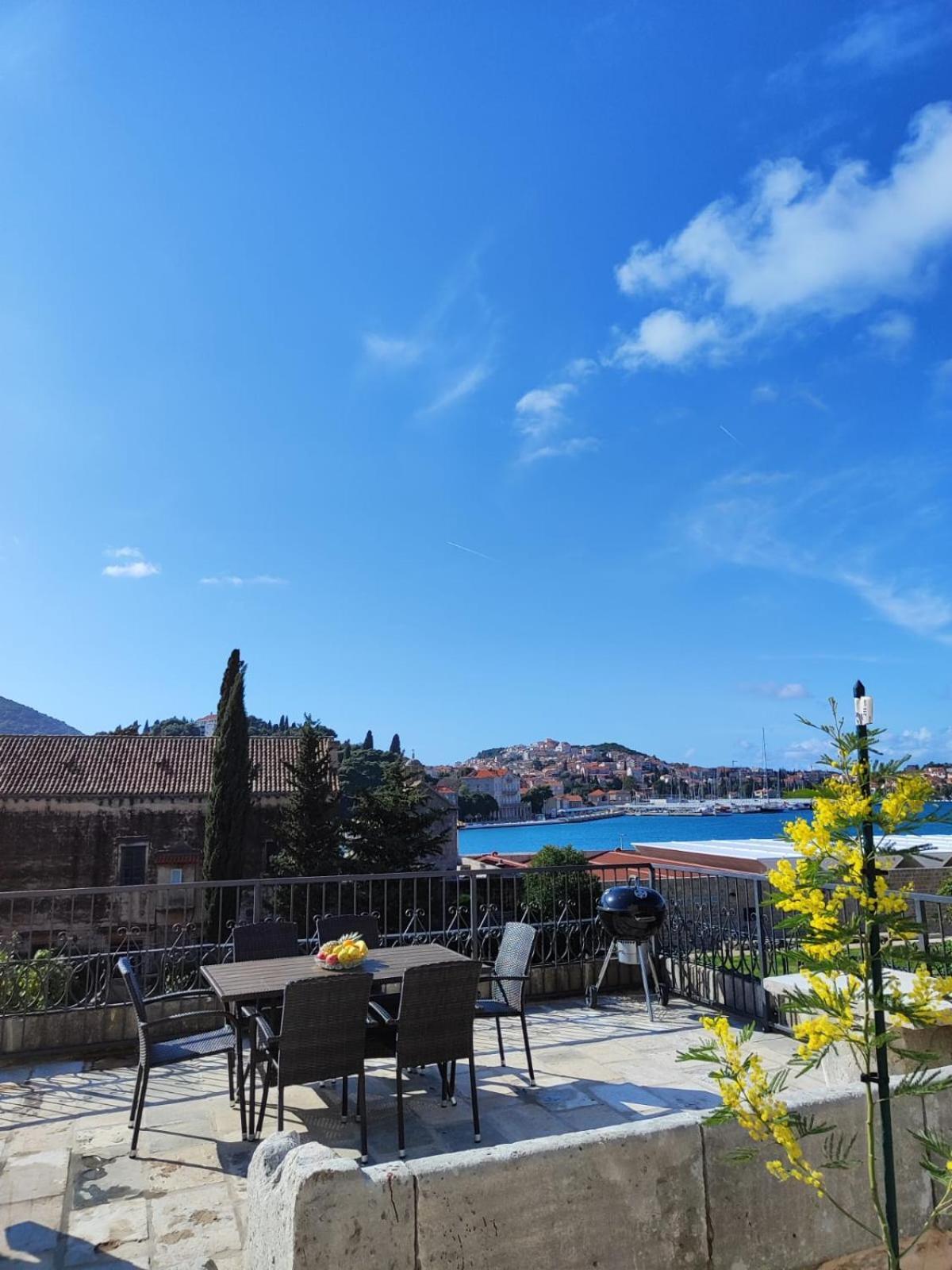Apartments Harriet Dubrovnik Bagian luar foto