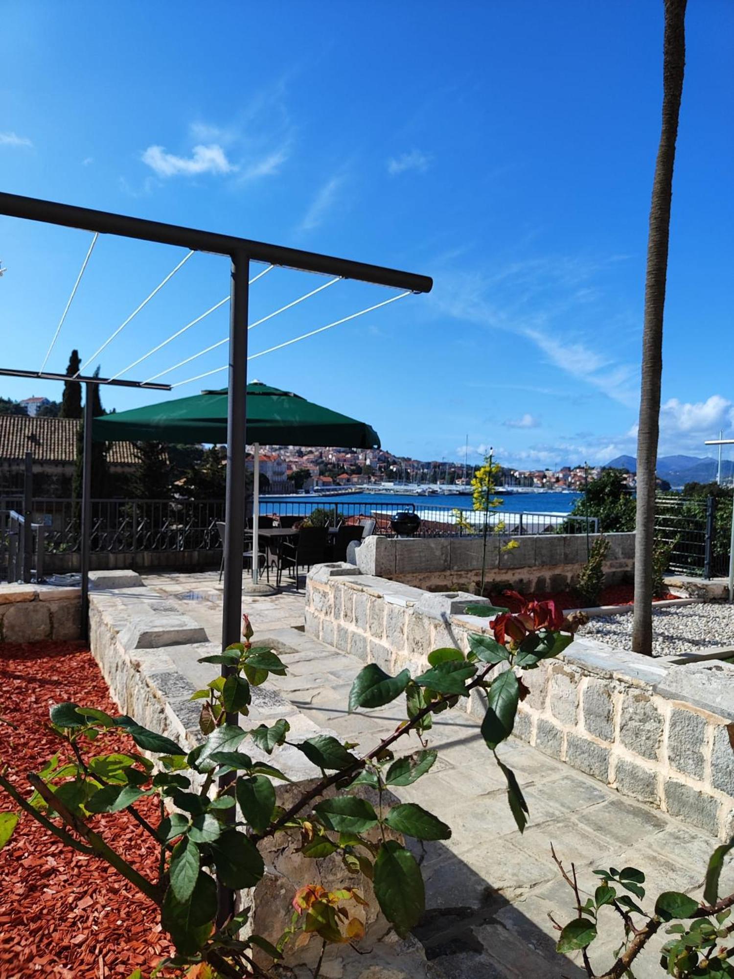 Apartments Harriet Dubrovnik Bagian luar foto