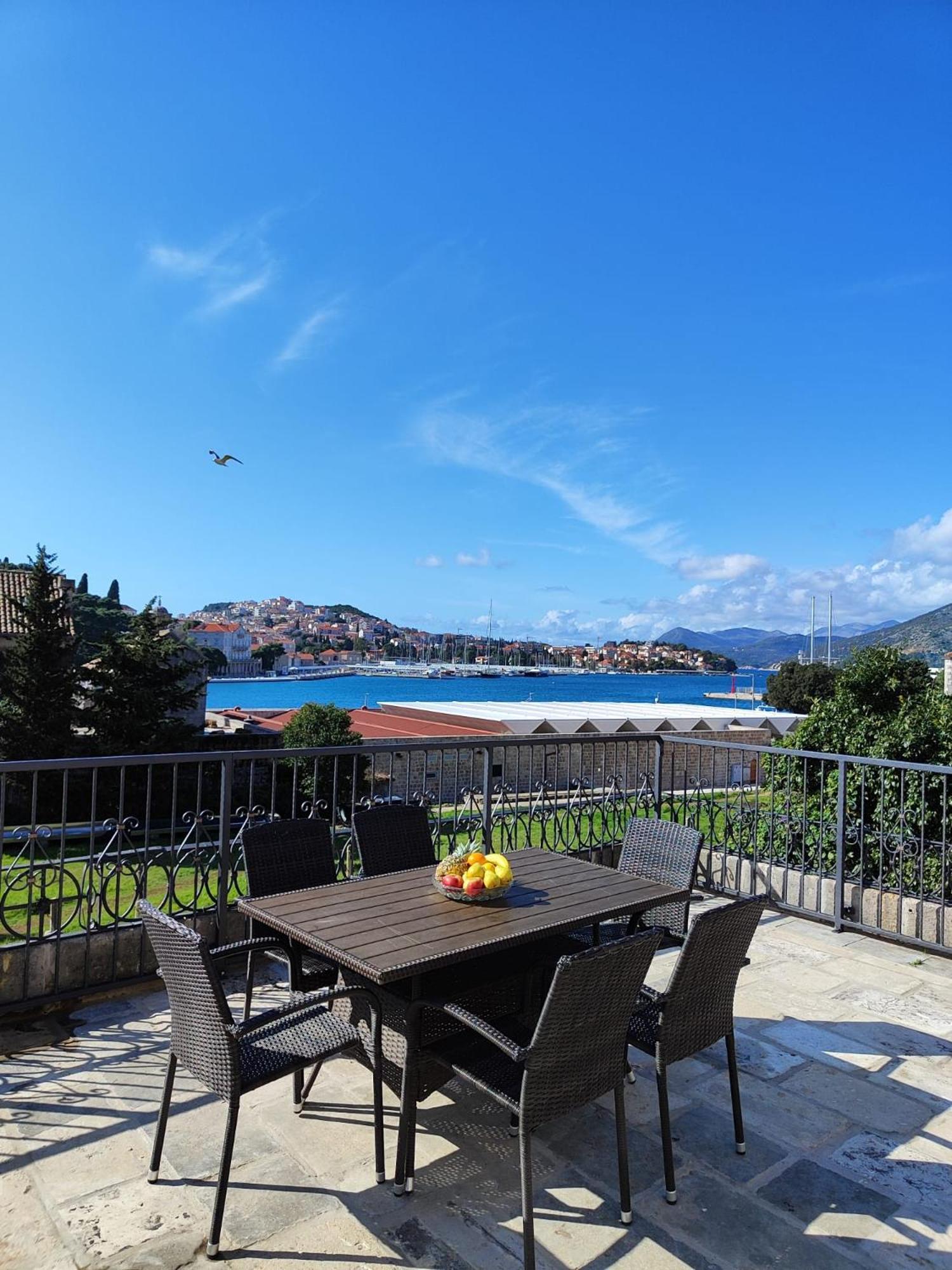 Apartments Harriet Dubrovnik Bagian luar foto